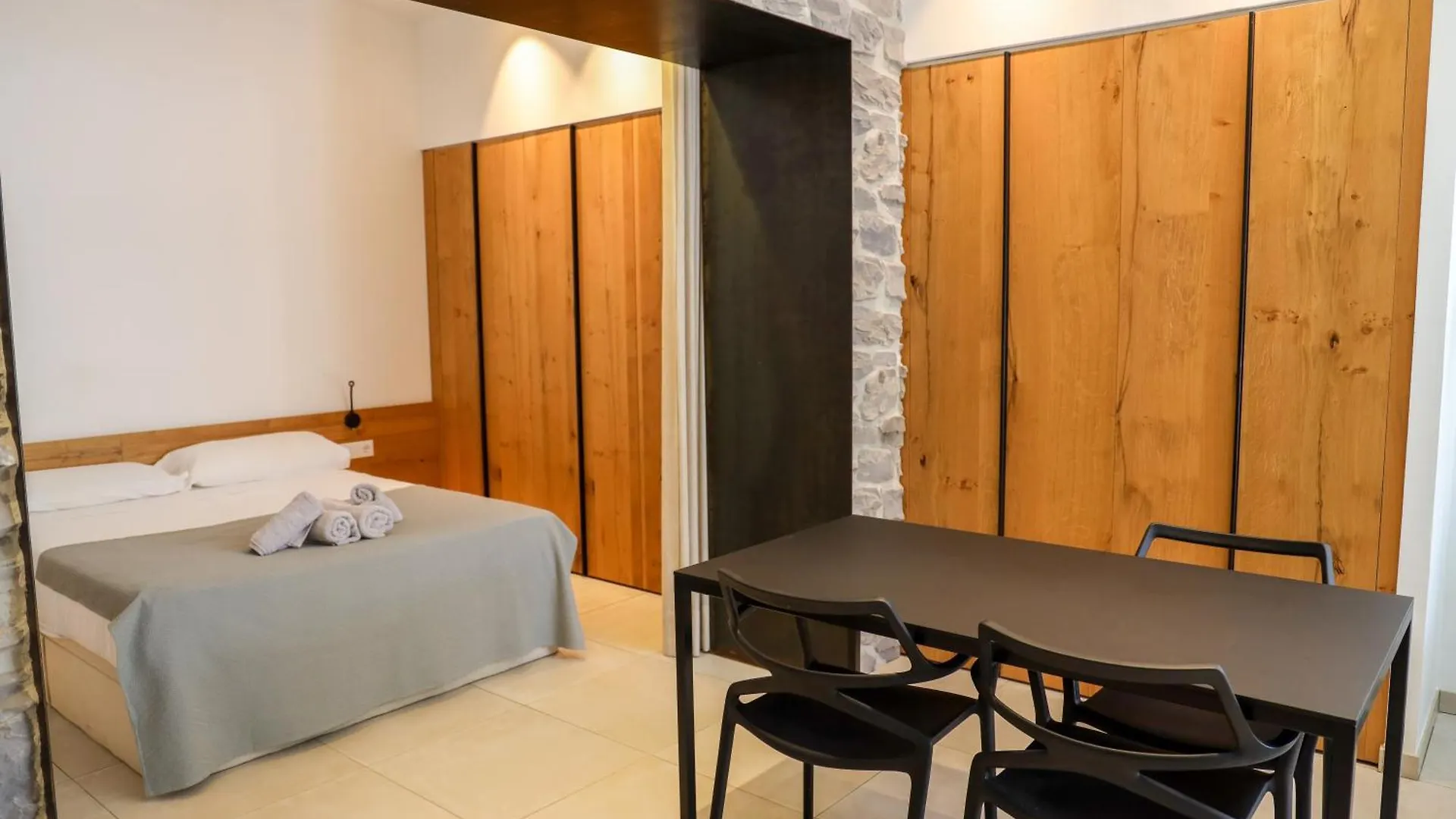 Apartment Cala Vadella Beachwalk Suites